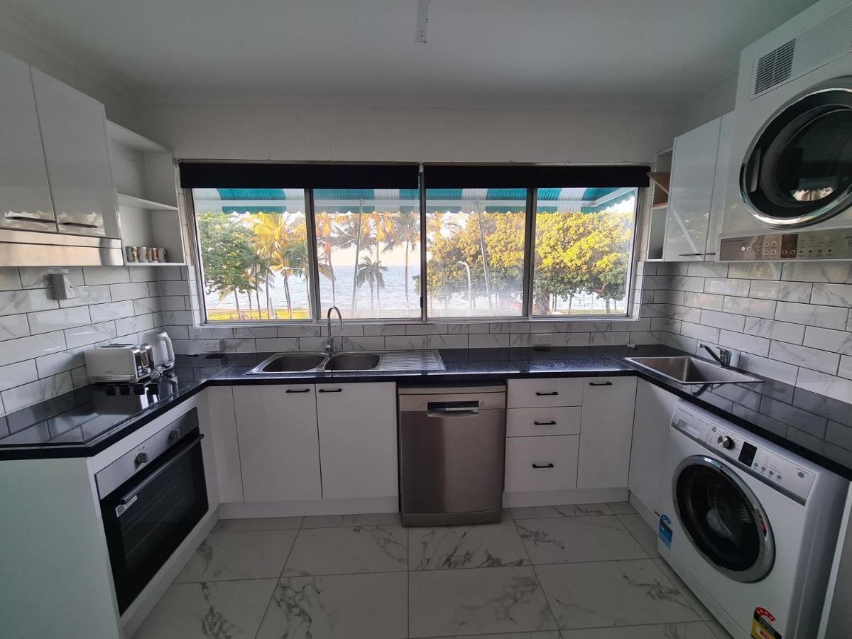 Emthree Seaside Apartments Townsville Exterior foto