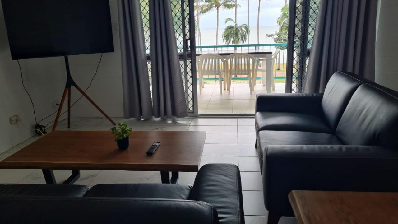 Emthree Seaside Apartments Townsville Exterior foto
