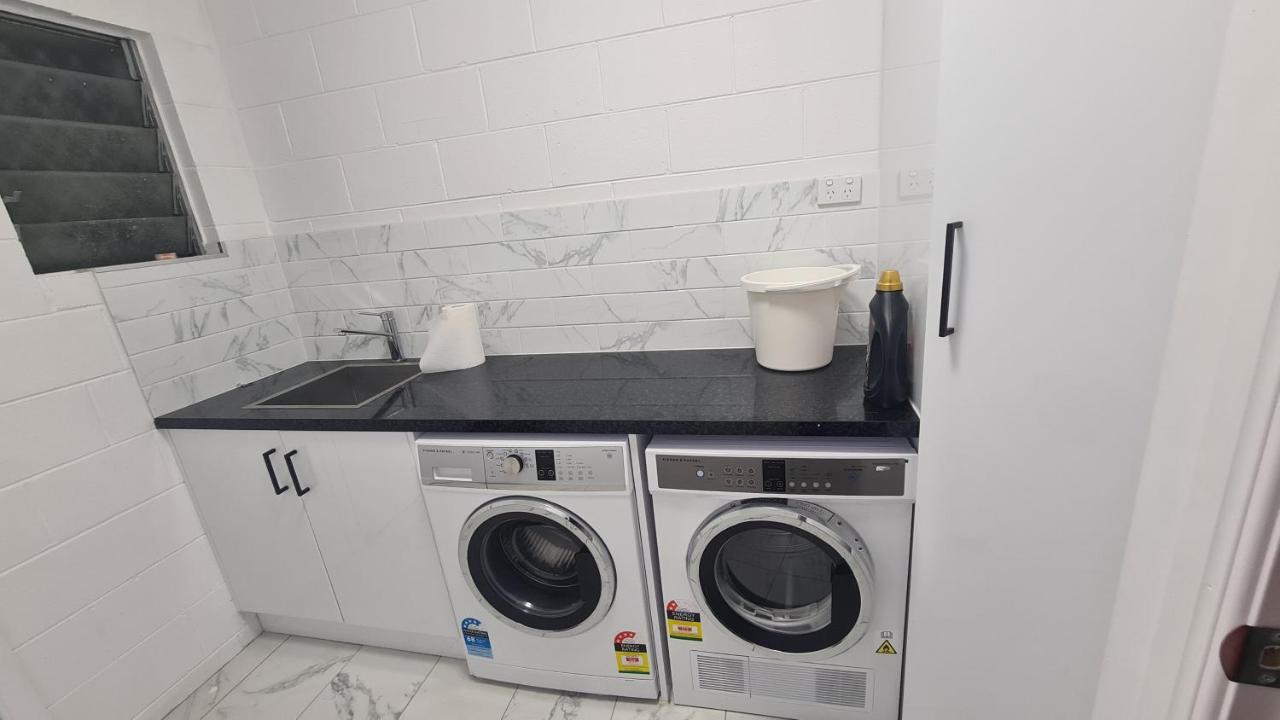 Emthree Seaside Apartments Townsville Exterior foto