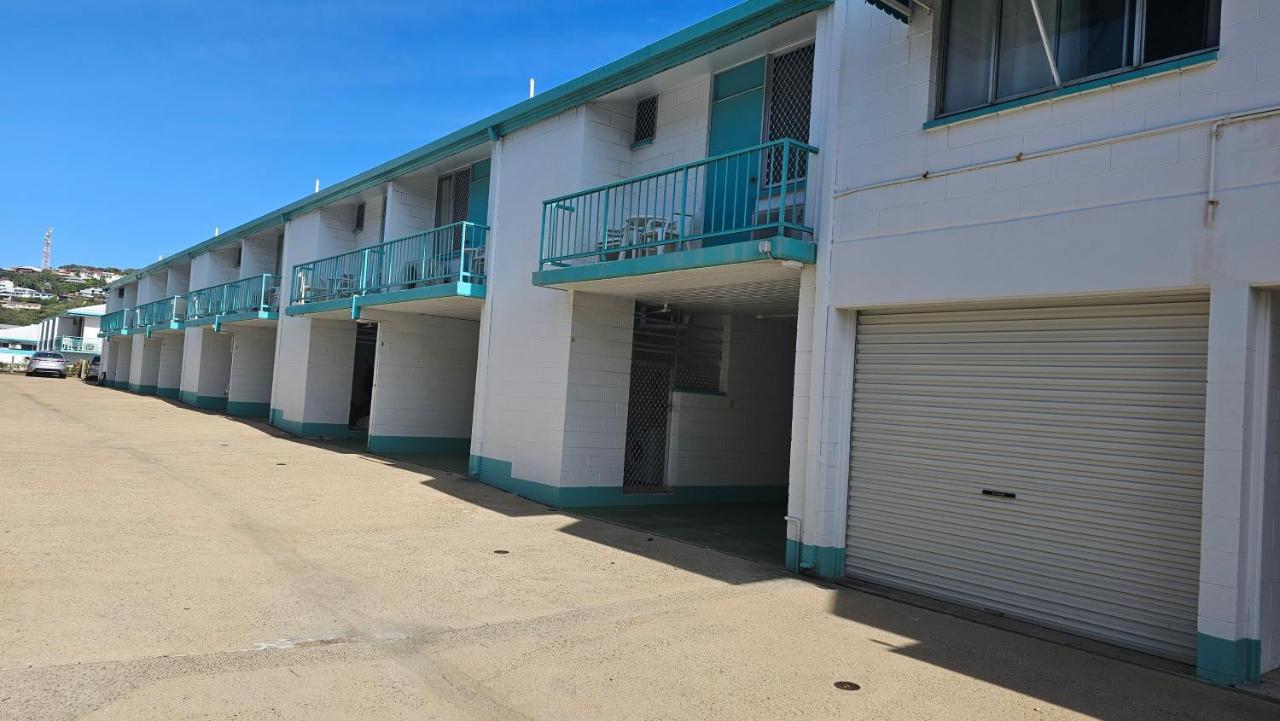 Emthree Seaside Apartments Townsville Exterior foto
